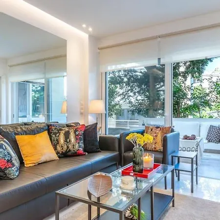 Hidden Gem: 2Br Artistic Retreat In Glyfada Center Apartment Athens Exterior photo