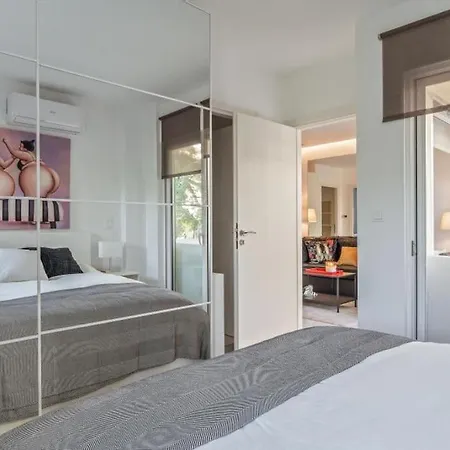 Hidden Gem: 2Br Artistic Retreat In Glyfada Center Apartment Athens Exterior photo