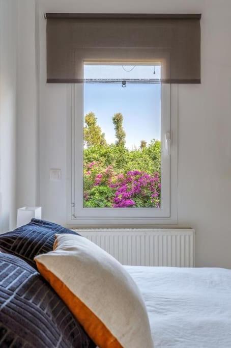 Hidden Gem: 2br Artistic Retreat In Glyfada Center Apartment