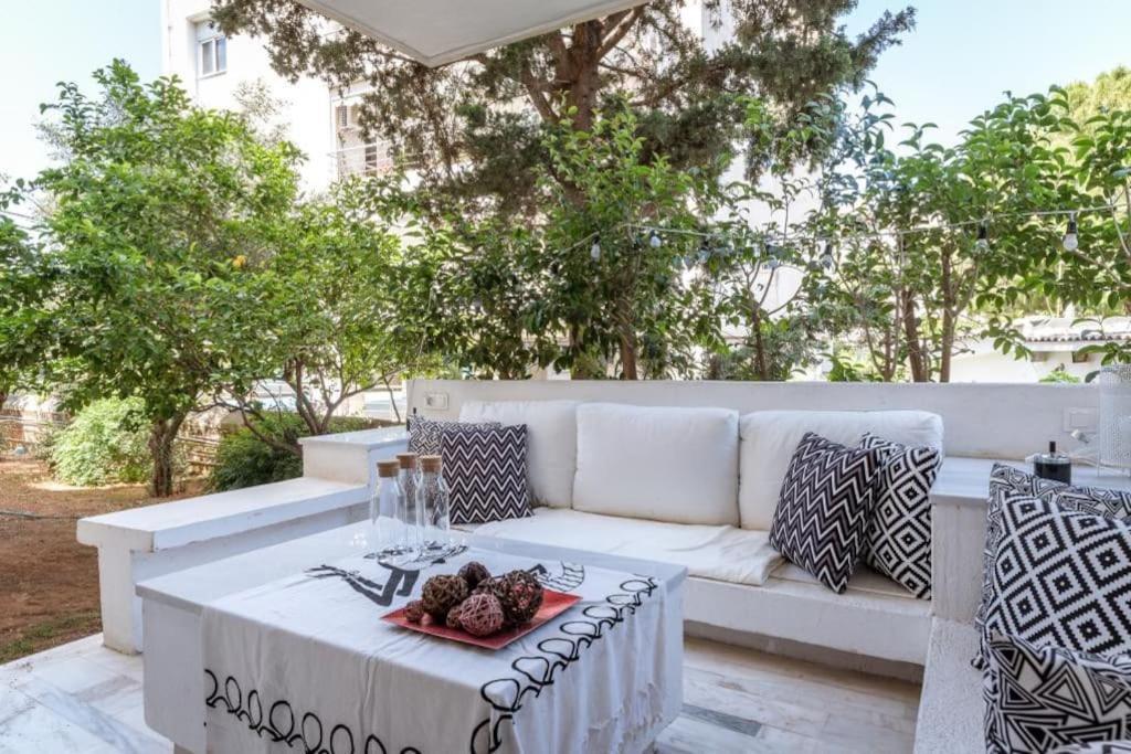 Hidden Gem: 2br Artistic Retreat In Glyfada Center *